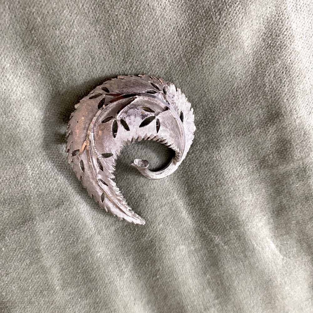 Silverplated leaf brooch stamped BSK   #12-42